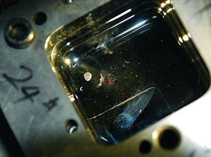 <a href='http://m.qzzmt.cn/product/3.htm' class='text_a'>模具激光焊機</a>修復鏡面模具效果